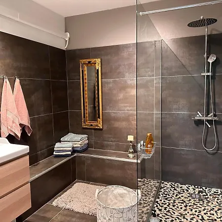 Chic Town House *