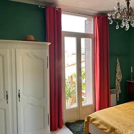 Chic Town House *